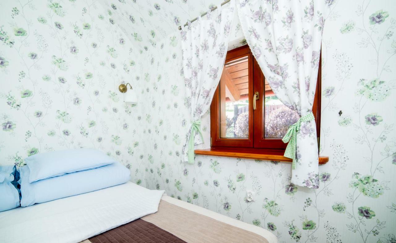 Apartamenty Romanowka Raszow Esterno foto